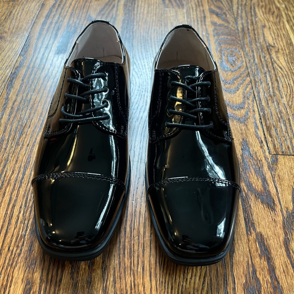 NWT Florsheim Black Shiny Dress Shoes Size 2.5